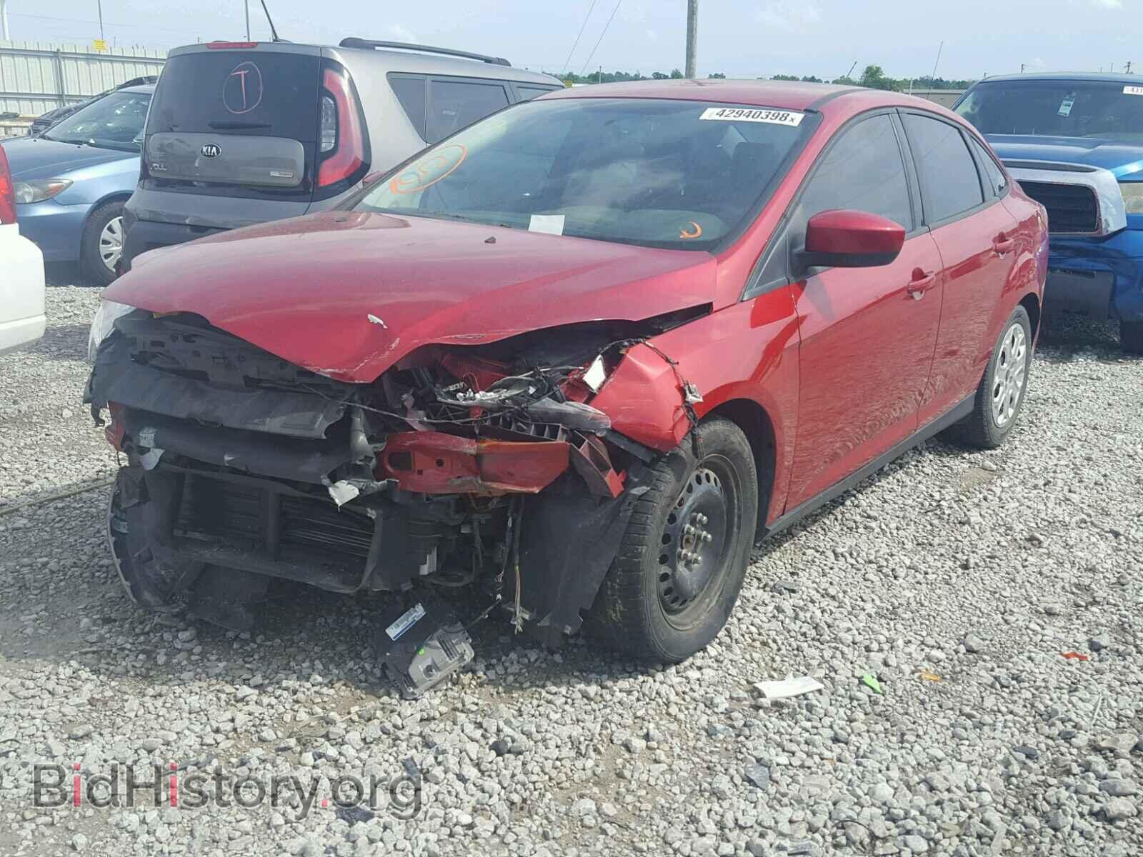 2012 Ford FOCUS (VIN 1FAHP3F25CL378316) — photo 2 of 10