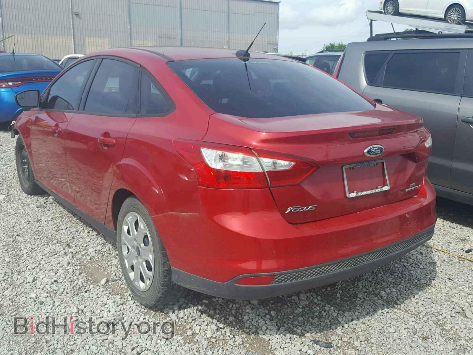 2012 Ford FOCUS (VIN 1FAHP3F25CL378316) — photo 3 of 10