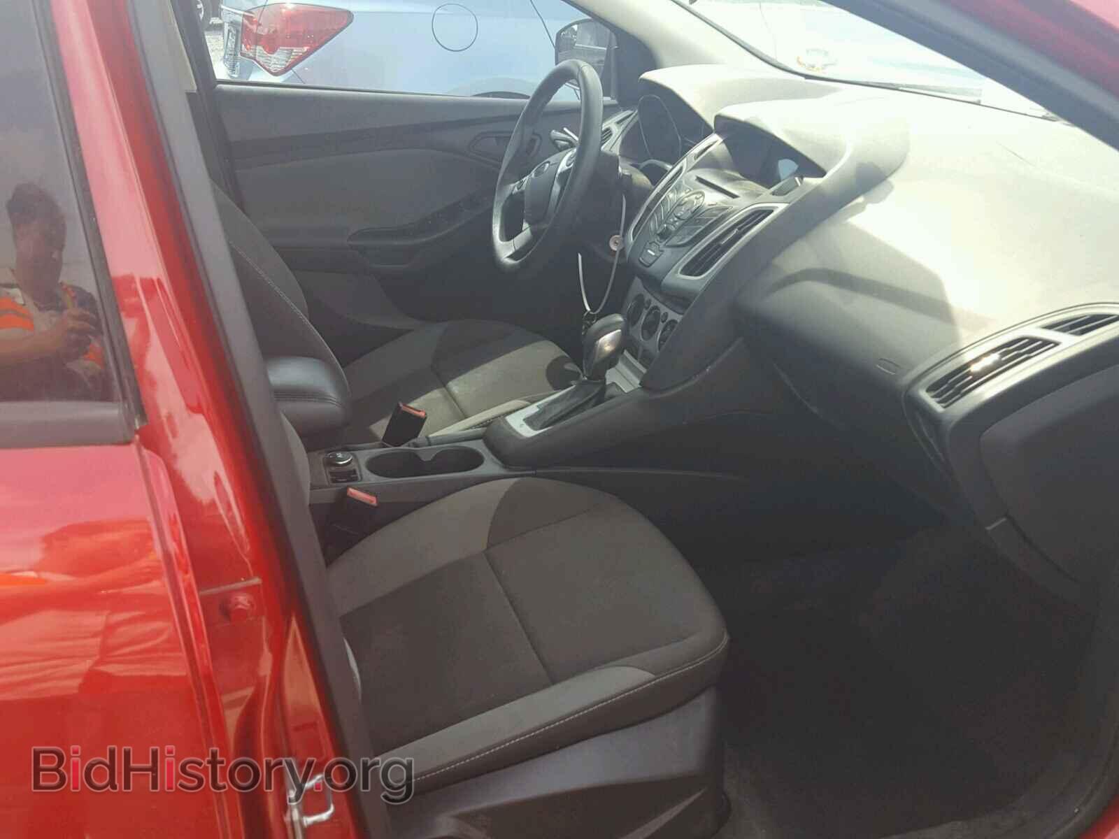 2012 Ford FOCUS (VIN 1FAHP3F25CL378316) — photo 5 of 10