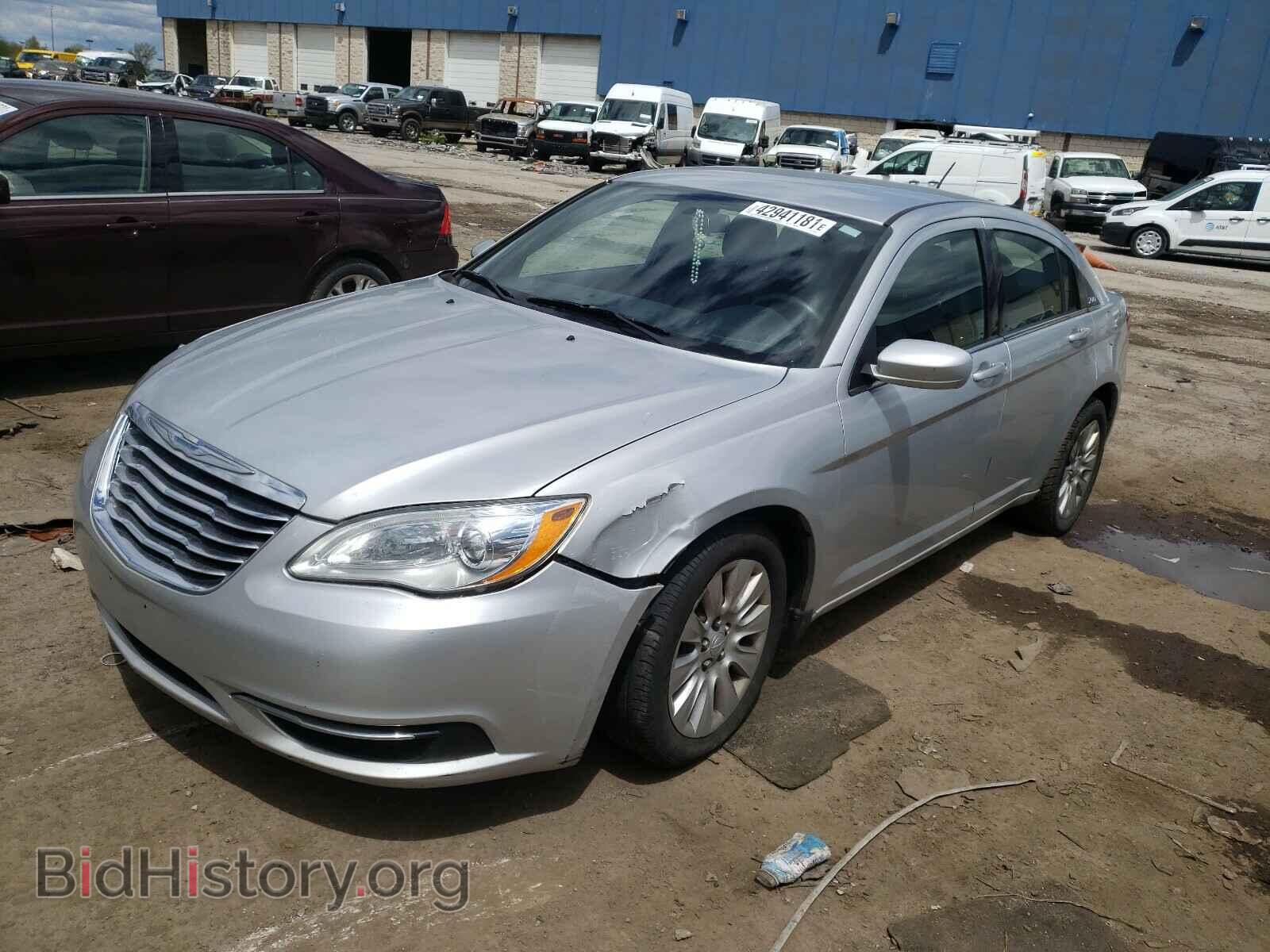 2012 CHRYSLER 200 - VIN: 1C3CCBAB4CN223993 - Фото 2