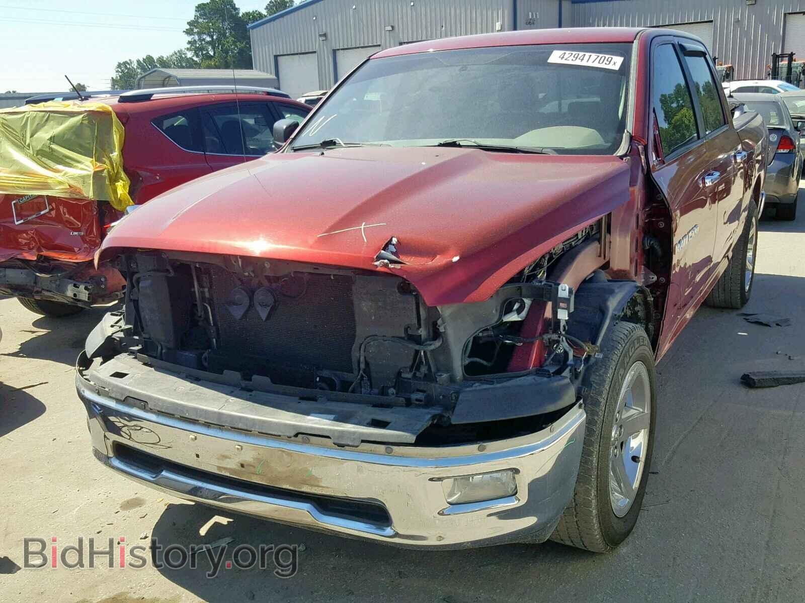 2011 DODGE RAM 1500 - VIN: 1D7RB1CT5BS560882 - Фото 2