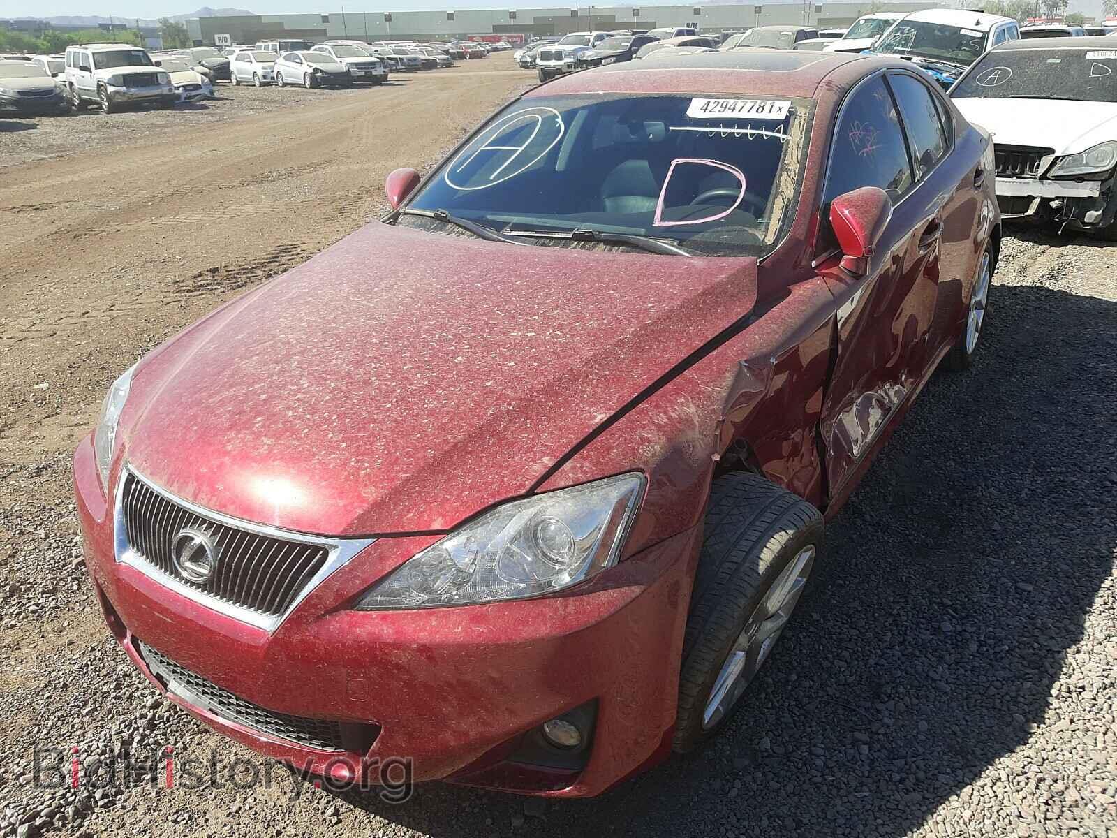 2011 LEXUS IS - VIN: JTHBF5C21B5134697 - Фото 2
