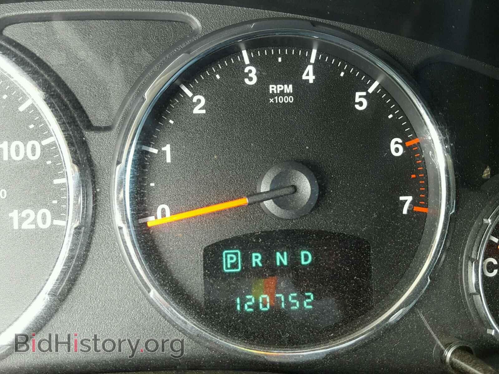 2010 JEEP LIBERTY - VIN: 1J4PP2GK3AW106576 - Фото 8