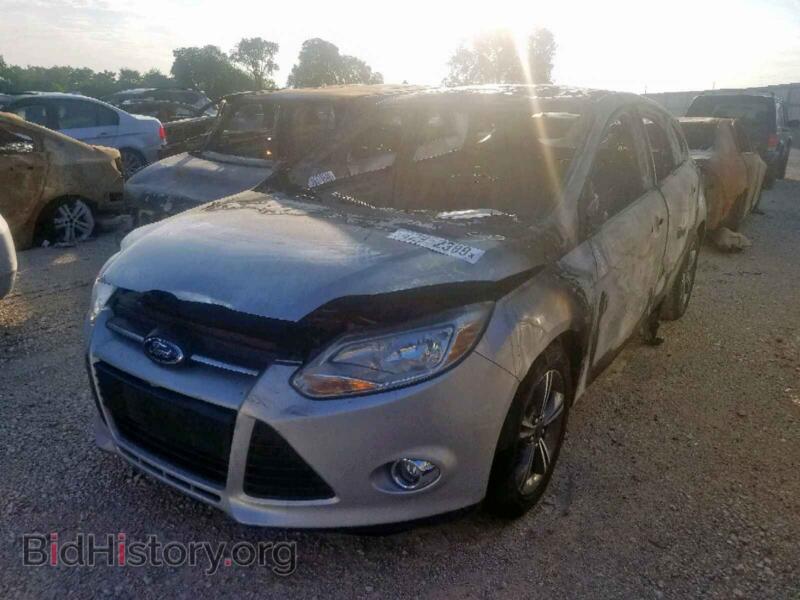 2014 Ford FOCUS SE (VIN 1FADP3K29EL354933) — photo 2 of 10