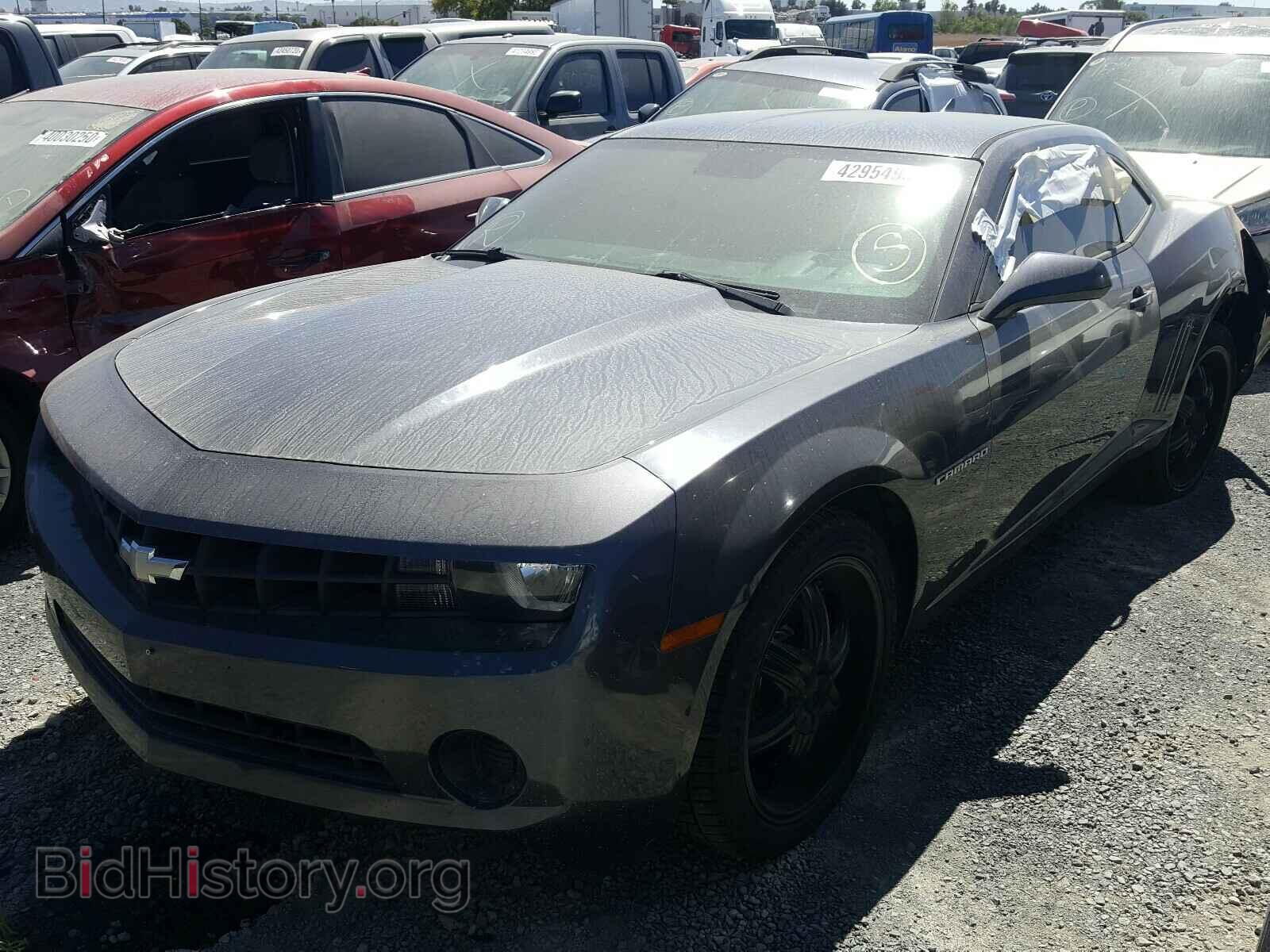 2010 CHEVROLET CAMARO - VIN: 2G1FA1EV9A9158564 - Photo 2