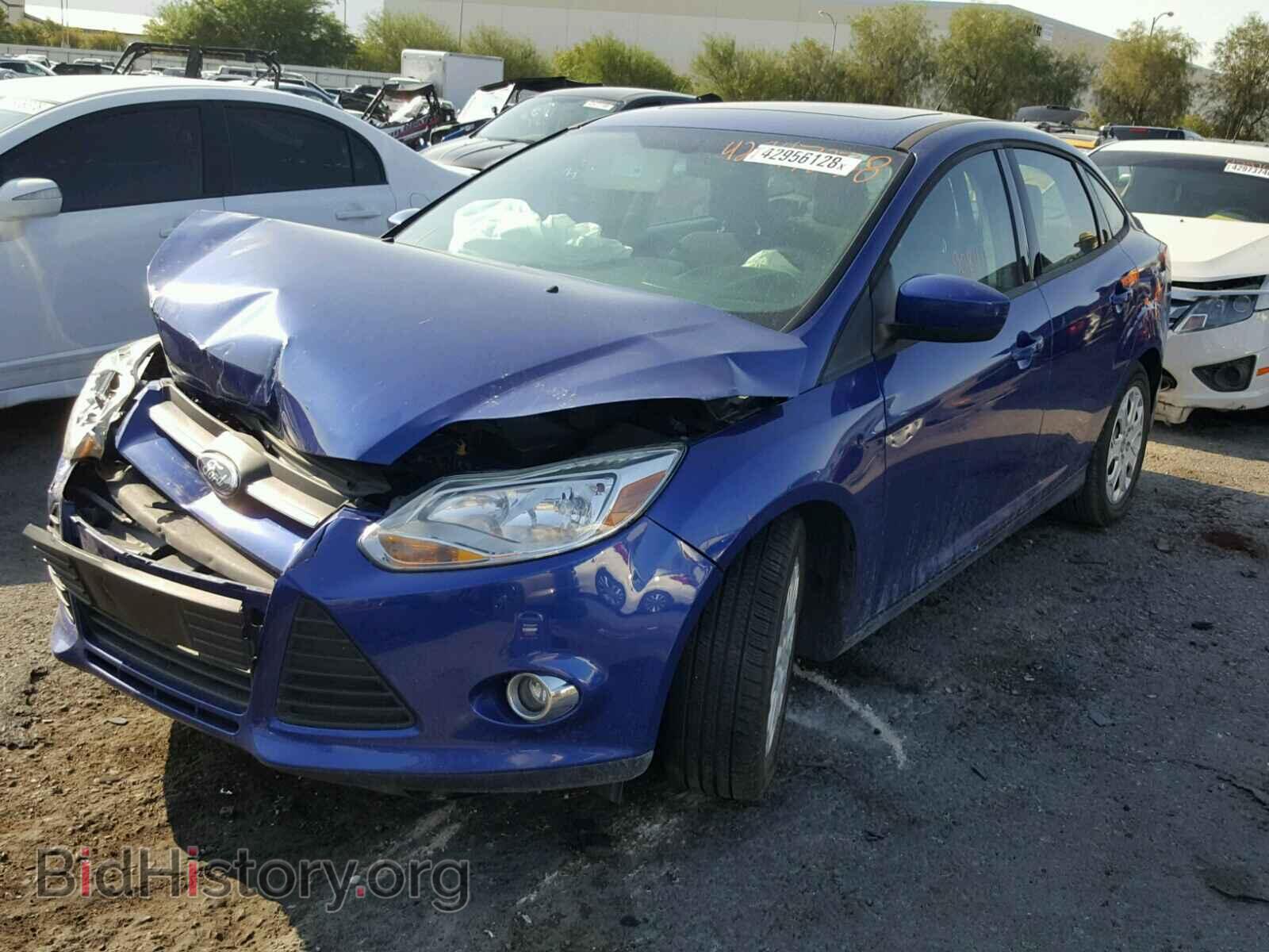 2012 Ford FOCUS (VIN 1FAHP3F27CL269405) — photo 2 of 10