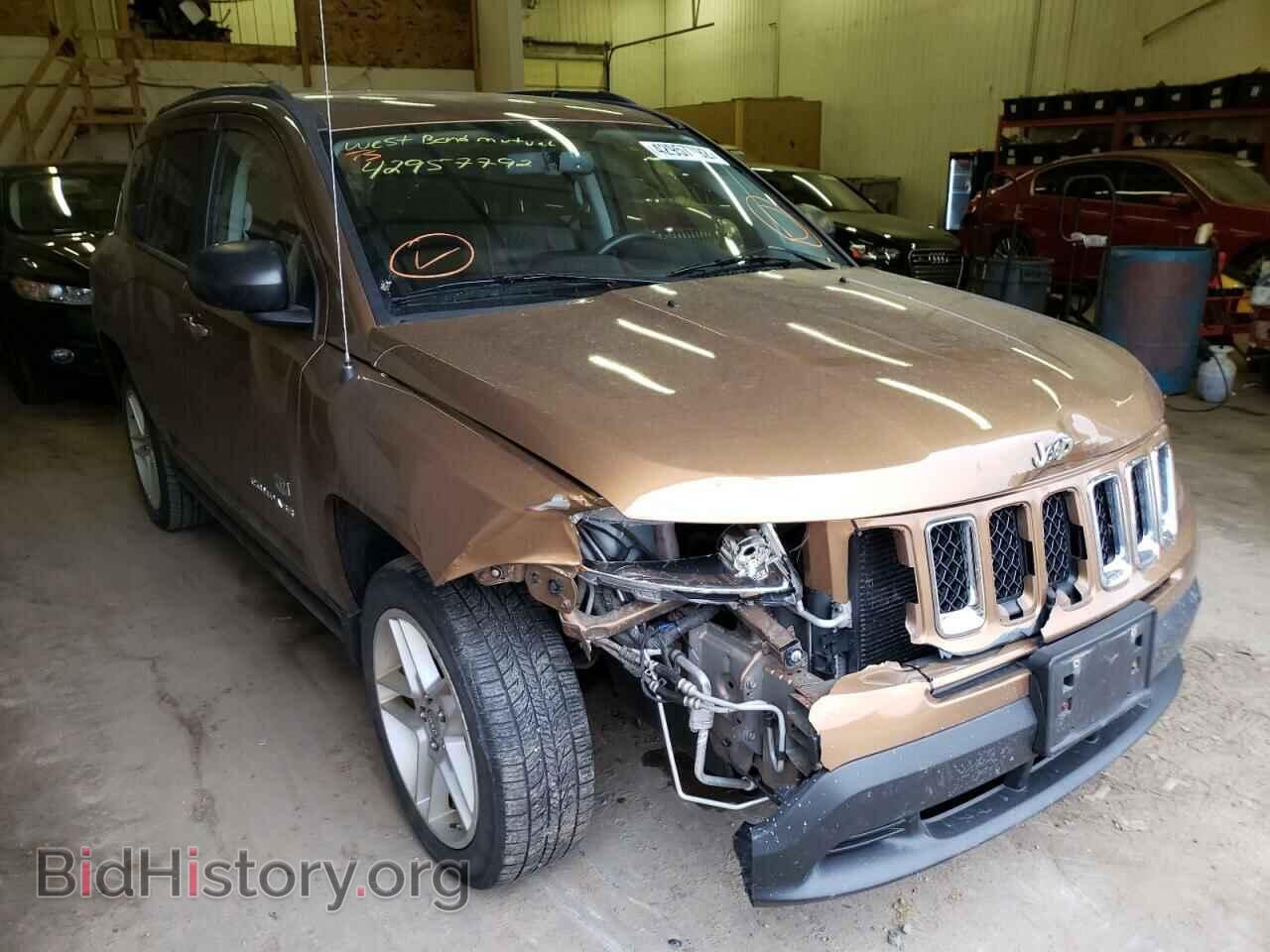 Photo 1J4NT5FB0BD182324 - JEEP COMPASS 2011
