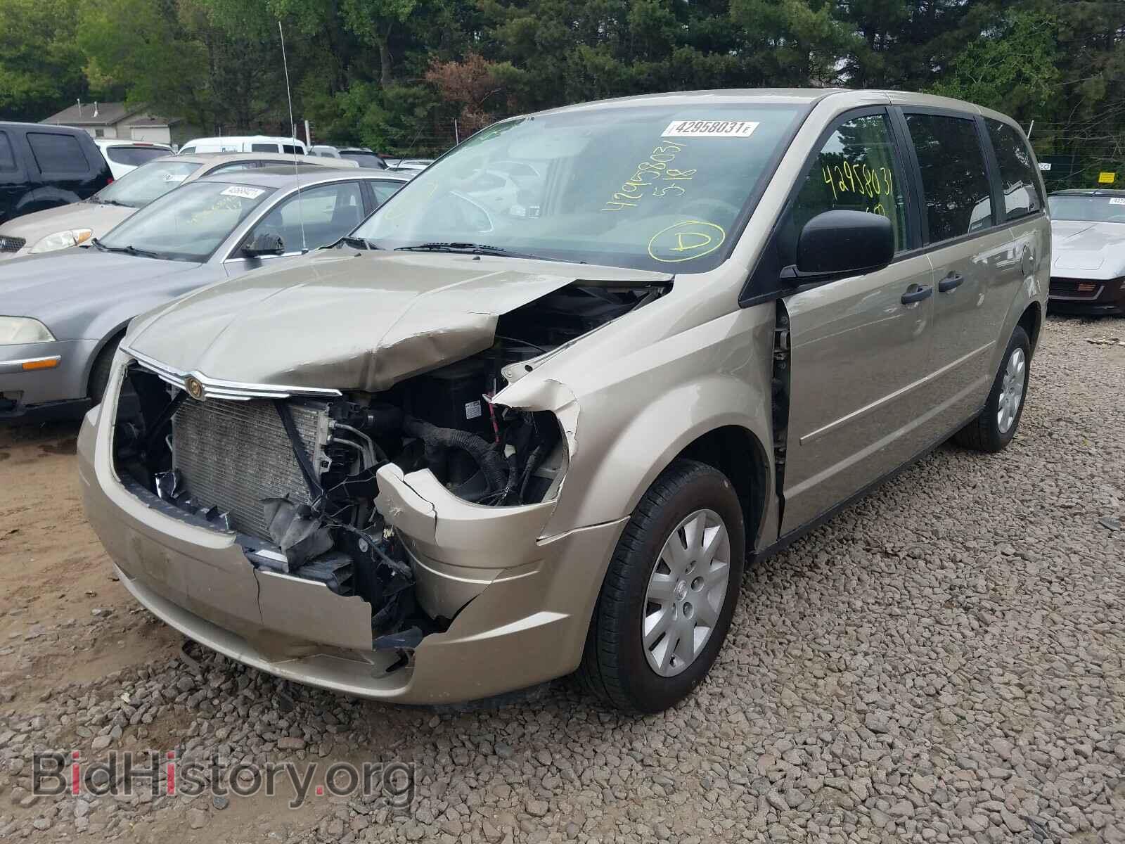 2008 CHRYSLER MINIVAN - VIN: 2A8HR44H58R606758 - Фото 2