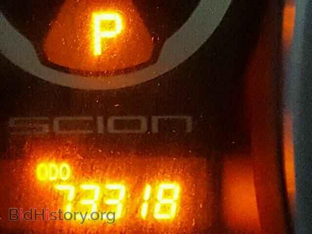 2011 TOYOTA SCION - VIN: JTKJF5C71B3005842 - Фото 8