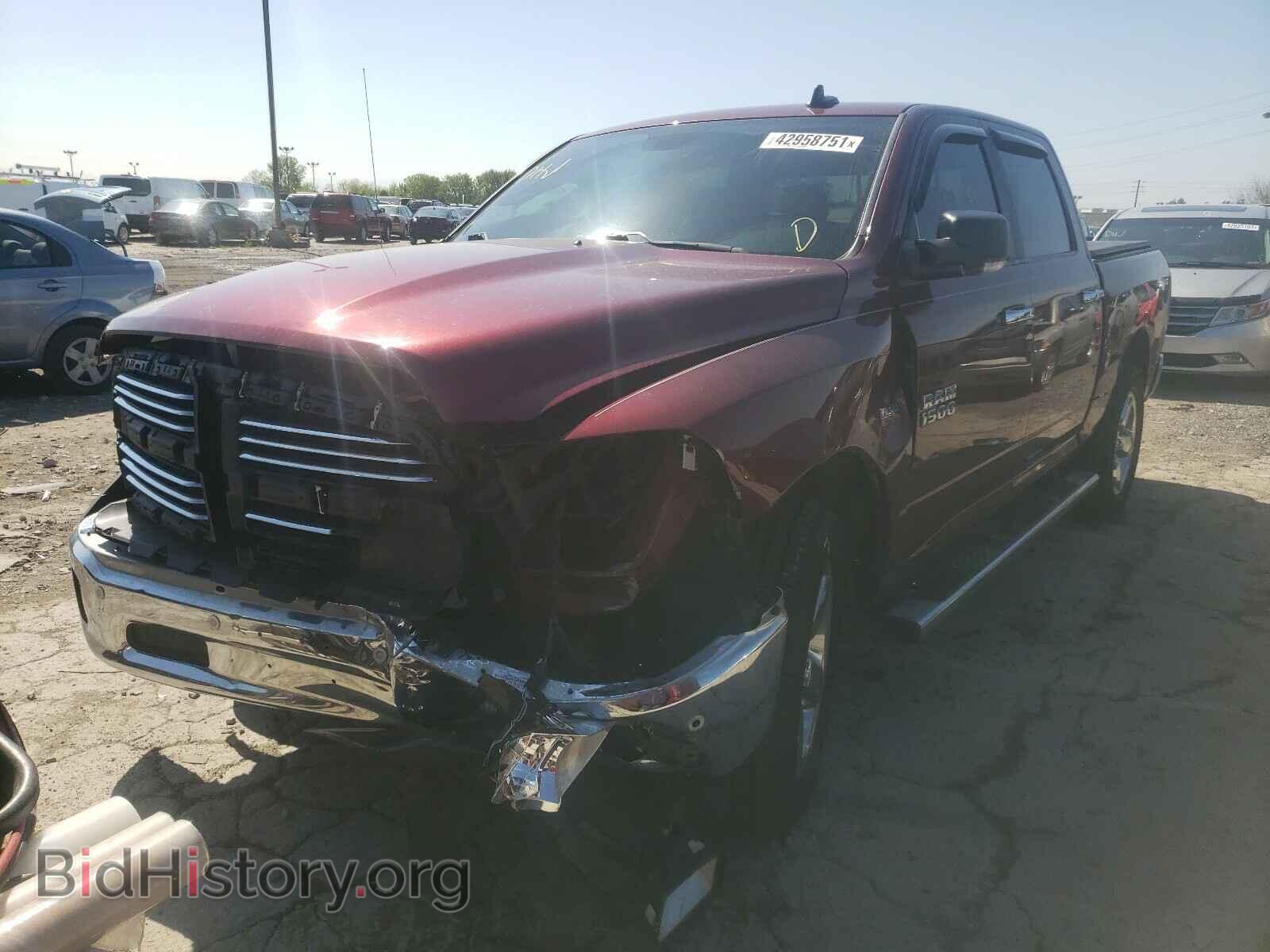 2017 RAM 1500 - VIN: 3C6RR7LT6HG523145 - Фото 2