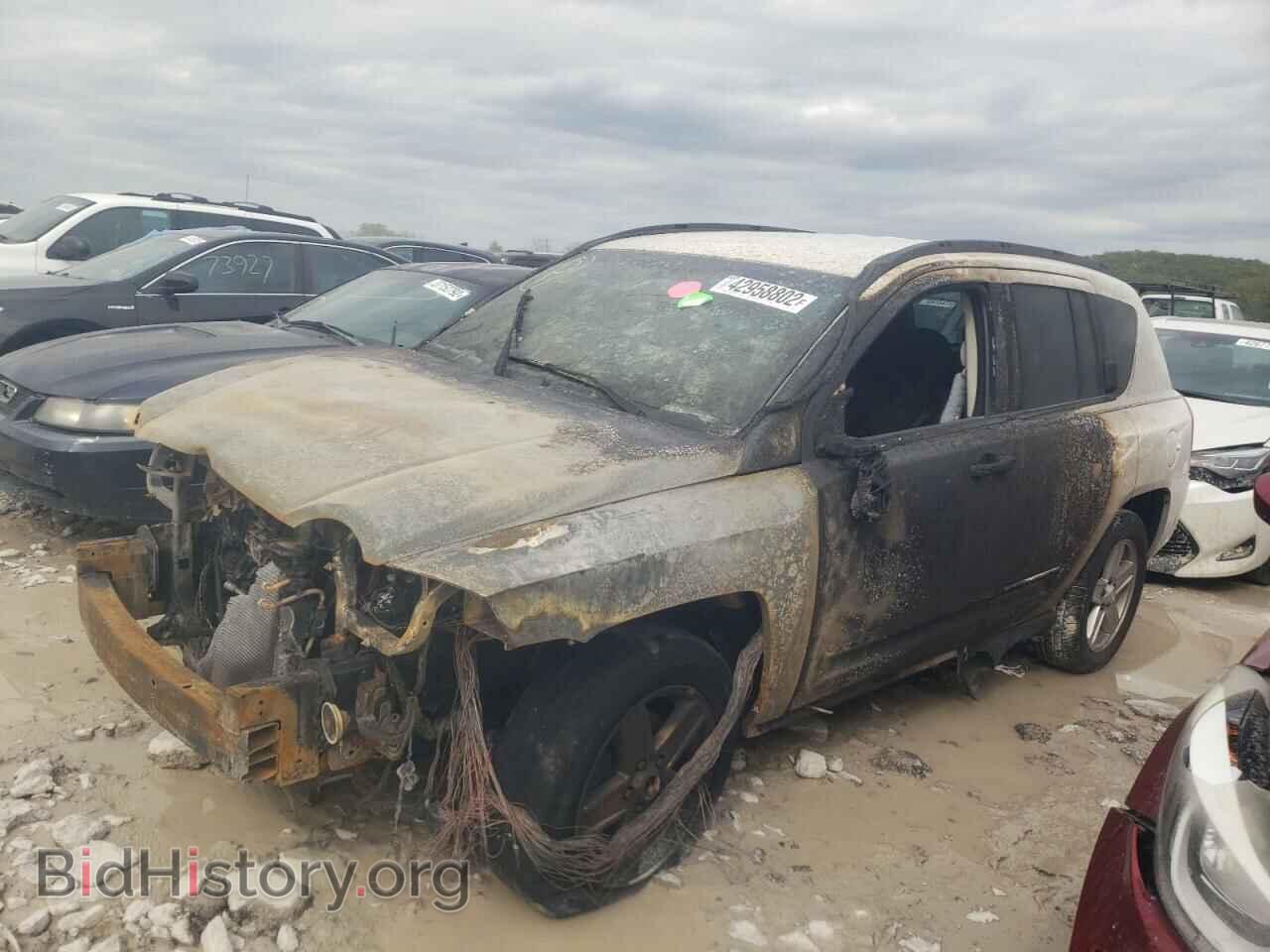 2009 JEEP COMPASS - VIN: 1J4FT47A09D124261 - Photo 9