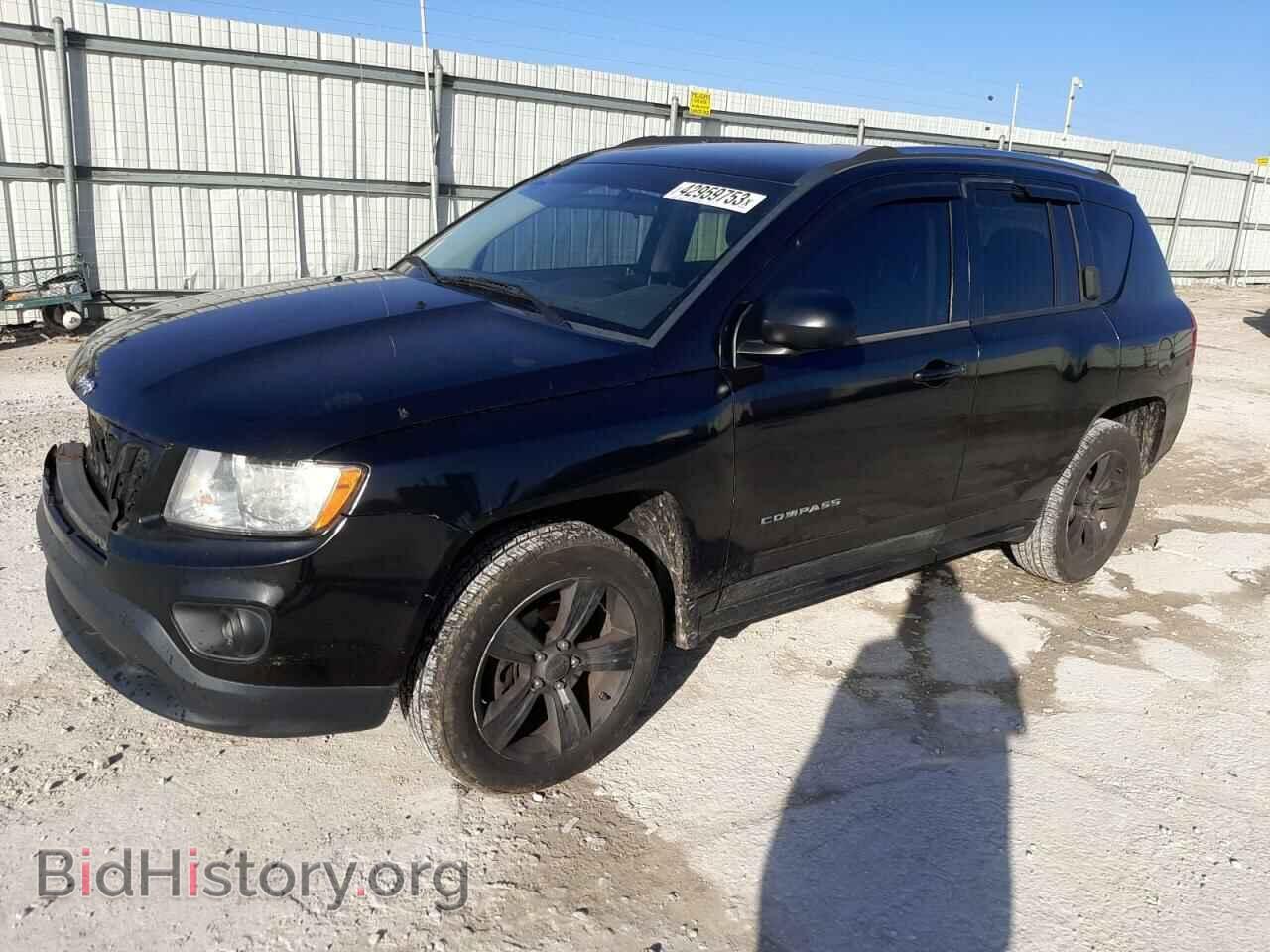 Photo 1J4NF1FB3BD180227 - JEEP COMPASS 2011