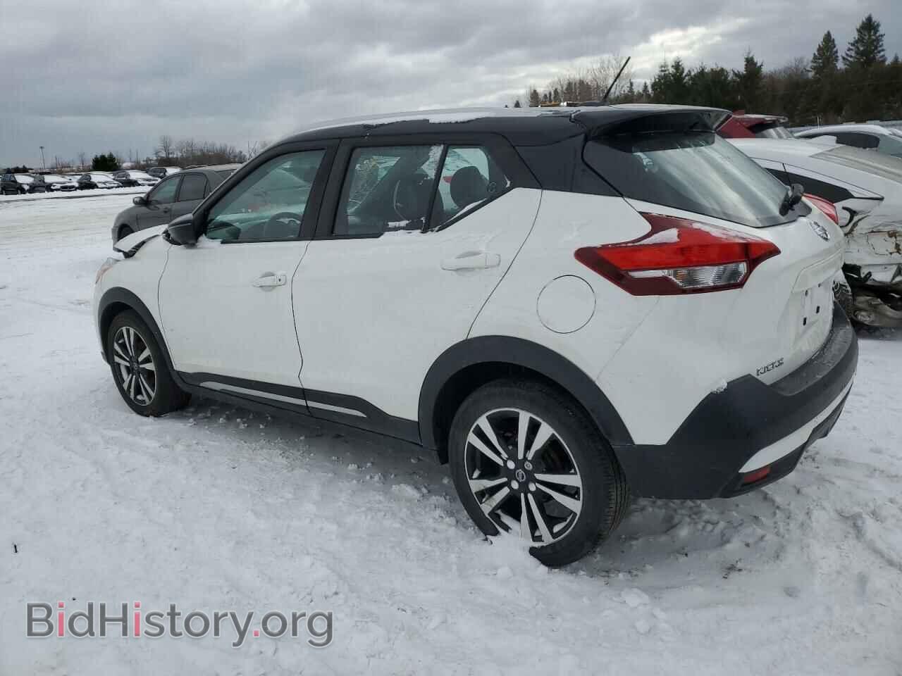 2019 NISSAN KICKS - VIN: 3N1CP5CU3KL485859 - Фото 2