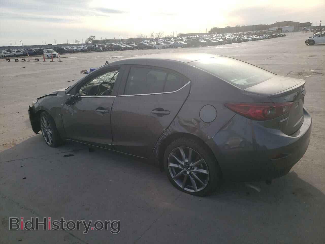 2018 MAZDA 3 - VIN: 3MZBN1V34JM242885 - Фото 2