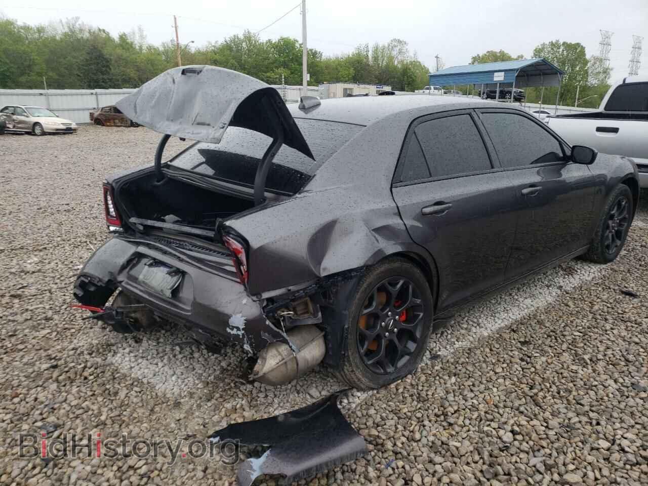 2019 CHRYSLER 300 - VIN: 2C3CCAGG5KH648577 - Фото 4