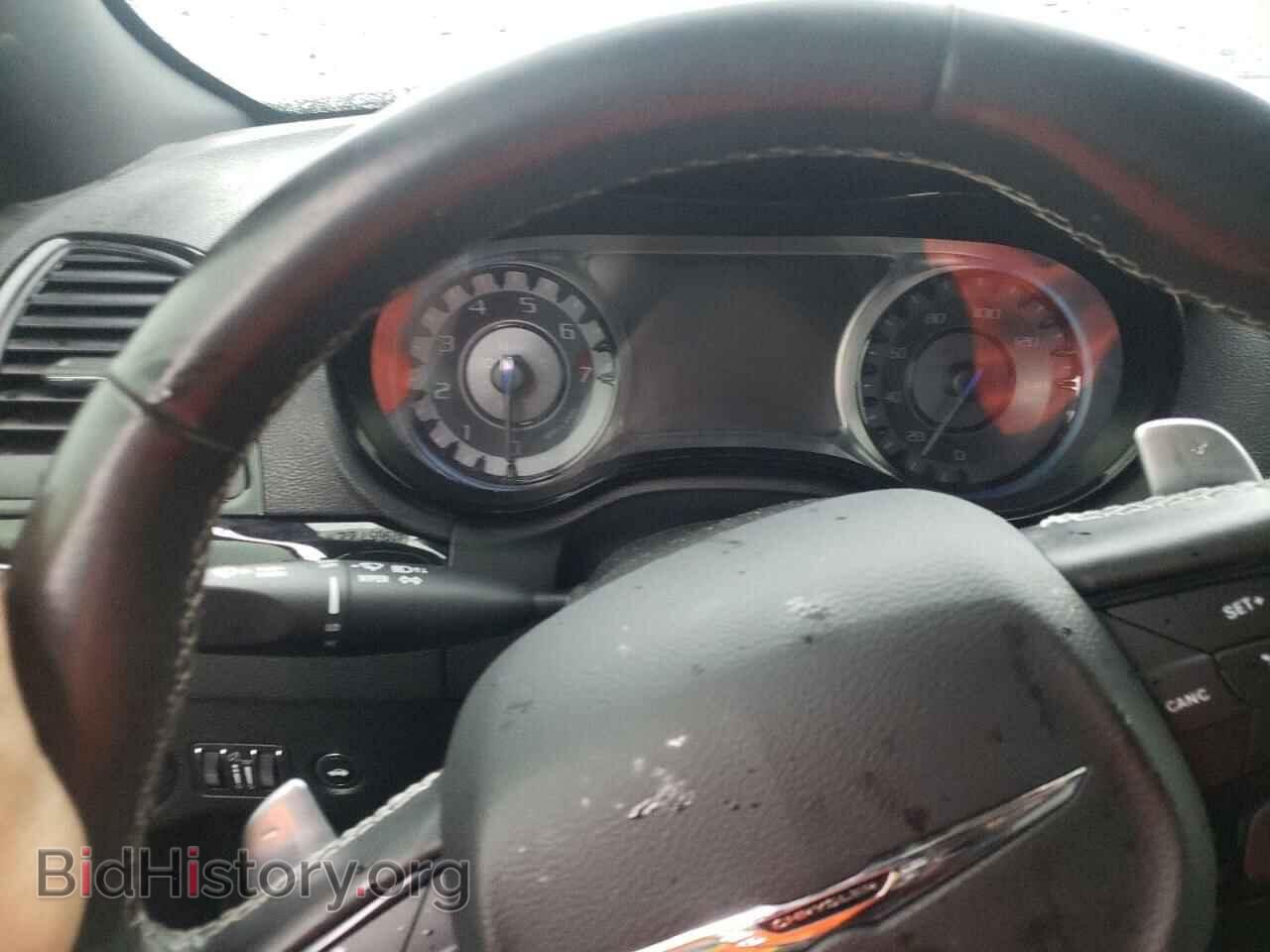 2019 CHRYSLER 300 - VIN: 2C3CCAGG5KH648577 - Фото 8