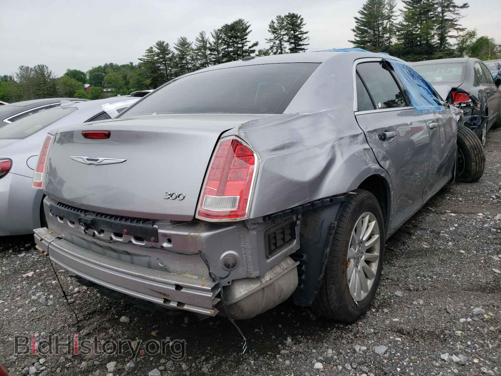 2014 CHRYSLER 300 - VIN: 2C3CCAAG6EH375985 - Фото 4