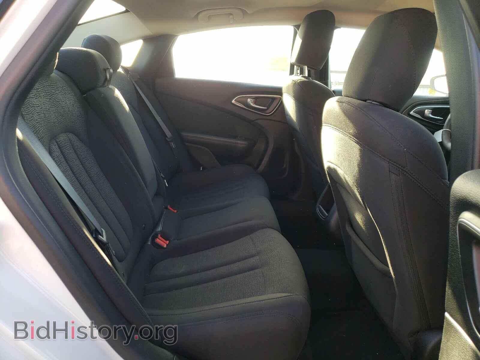2015 CHRYSLER 200 - VIN: 1C3CCCAB3FN698156 - Фото 6