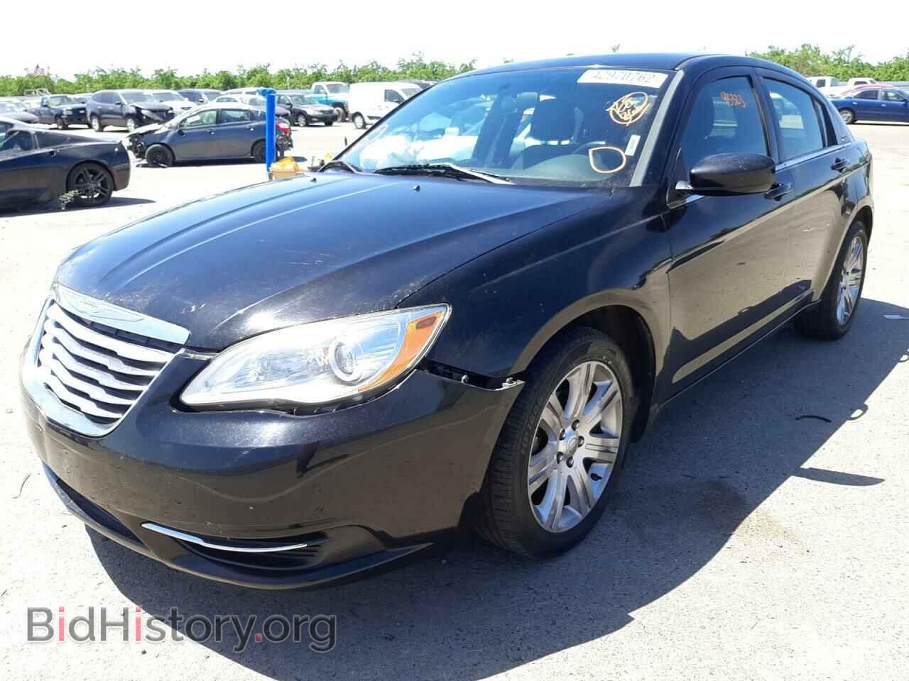 2013 CHRYSLER 200 - VIN: 1C3CCBBBXDN735550 - Фото 2