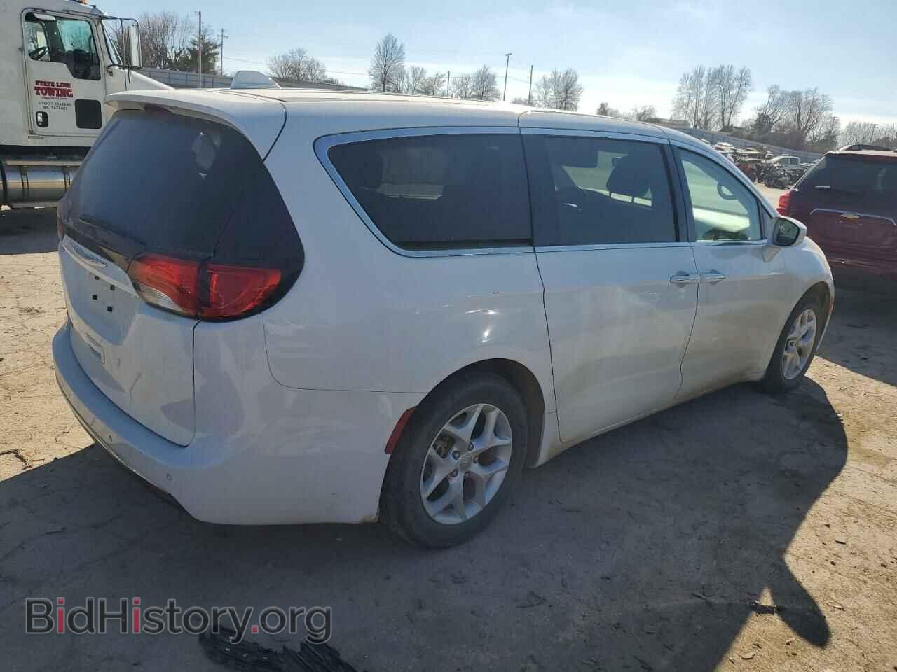 2018 CHRYSLER PACIFICA - VIN: 2C4RC1FG2JR127624 - Photo 3