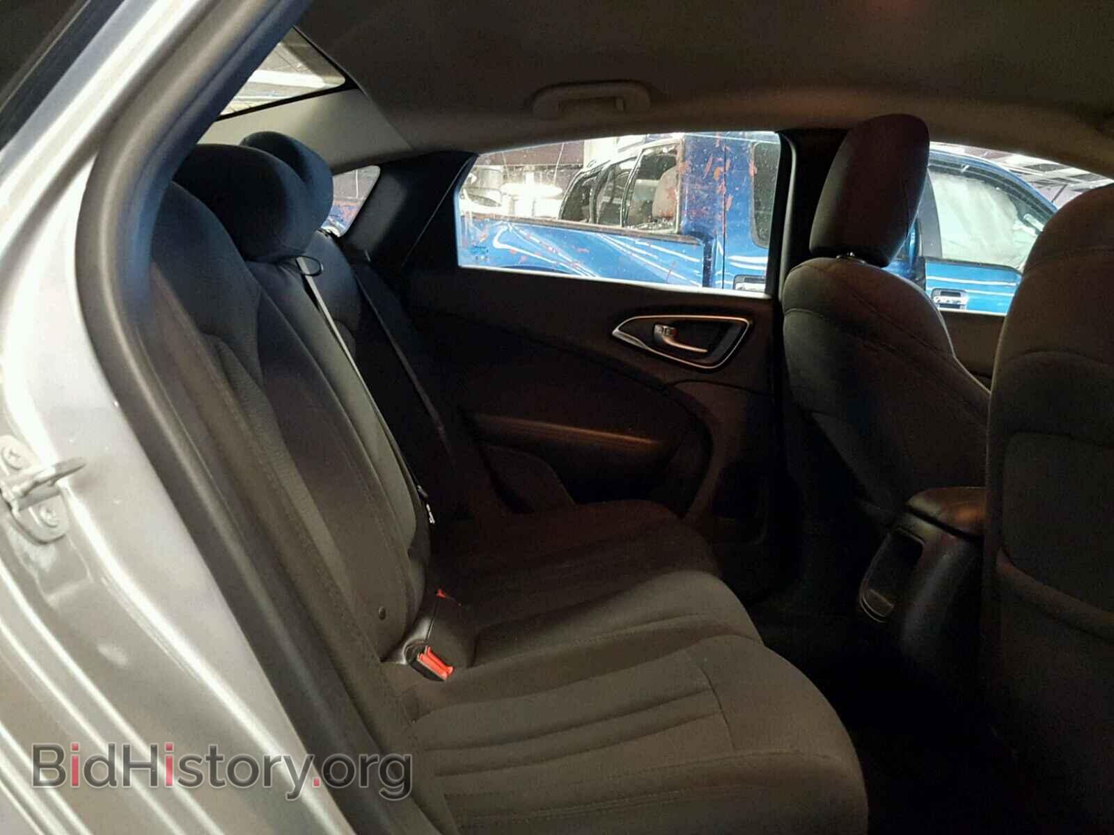 2015 CHRYSLER 200 - VIN: 1C3CCCAB3FN702724 - Photo 6
