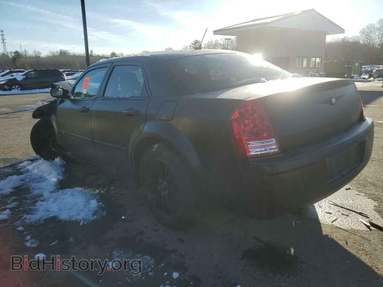 2008 CHRYSLER 300 - VIN: 2C3LK63H68H297945 - Фото 2