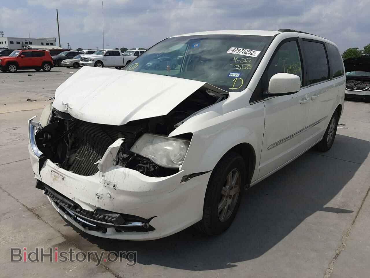 2013 CHRYSLER MINIVAN - VIN: 2C4RC1BGXDR657558 - Фото 2