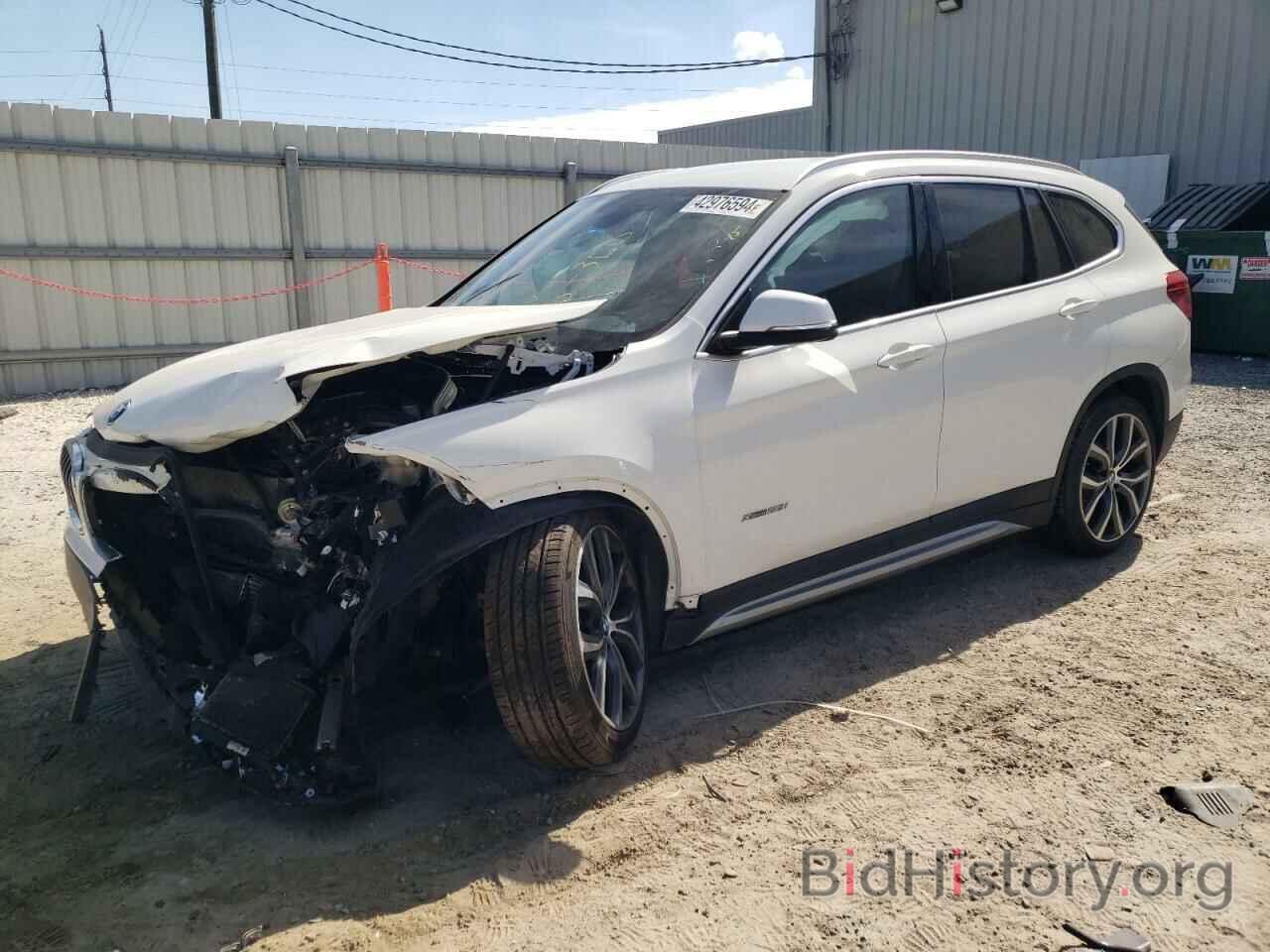 Фотография WBXHT3C32G5E56800 - BMW X1 2016