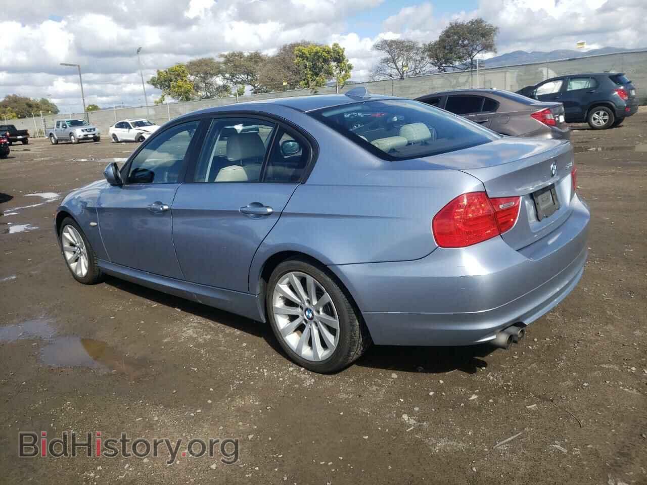 2011 BMW 3 SERIES - VIN: WBAPH7C56BE852380 - Фото 2