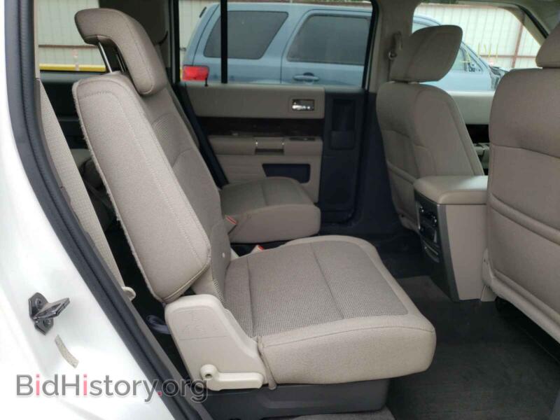 2010 Ford FLEX (VIN 2FMGK5CC8ABA99609) — фото 6 из 10