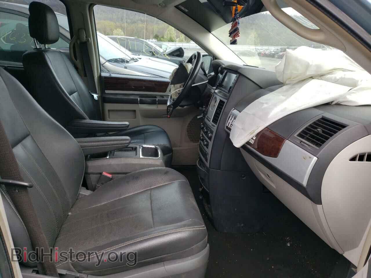 2010 CHRYSLER MINIVAN - VIN: 2A4RR8D14AR481015 - Photo 5