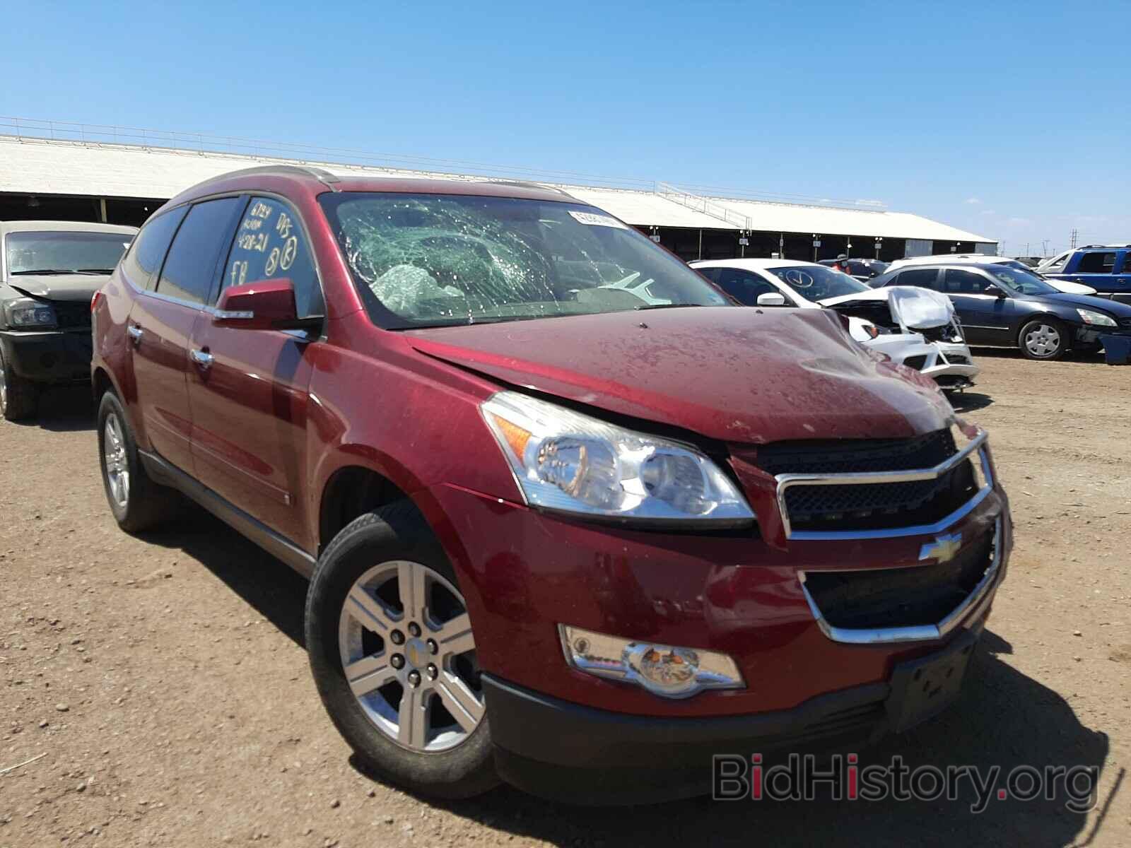 Photo 1GNLRGED1AS116571 - CHEVROLET TRAVERSE 2010