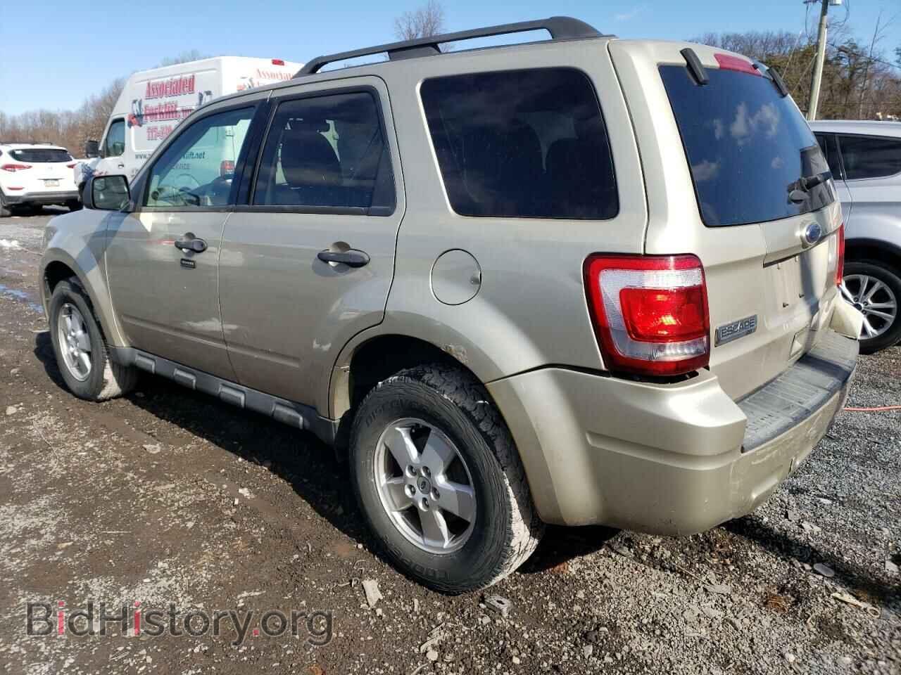 2011 FORD ESCAPE - VIN: 1FMCU9D75BKB99224 - Фото 2