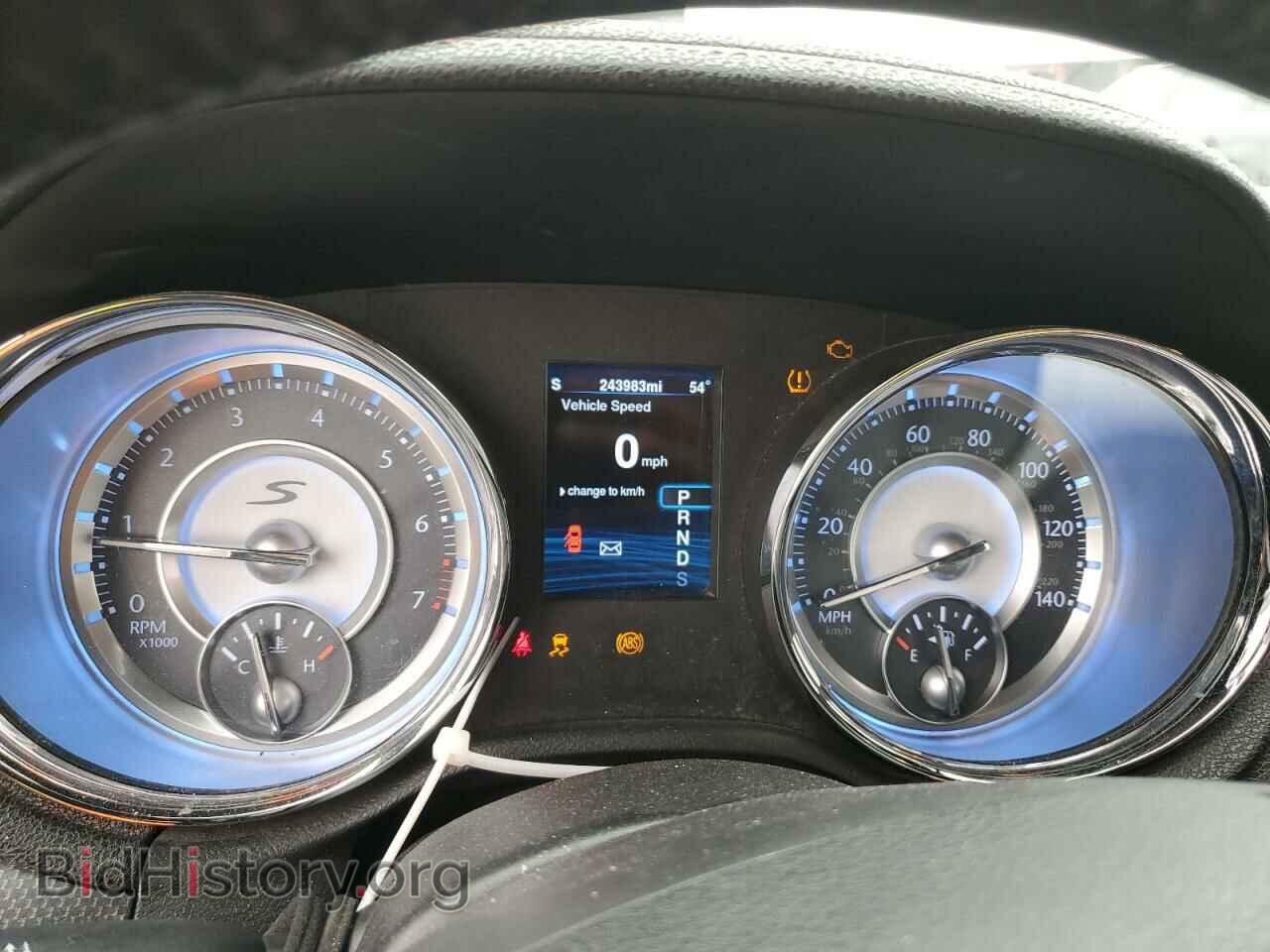 2014 CHRYSLER 300 - VIN: 2C3CCAGG7EH357258 - Photo 9