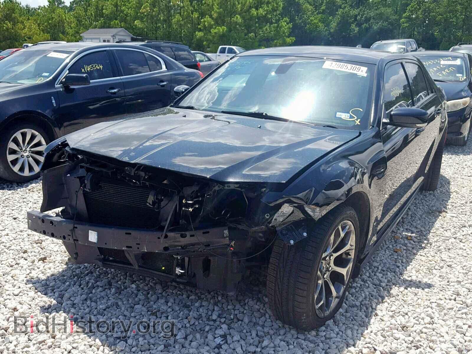 2017 CHRYSLER 300 - VIN: 2C3CCABT3HH647389 - Фото 2