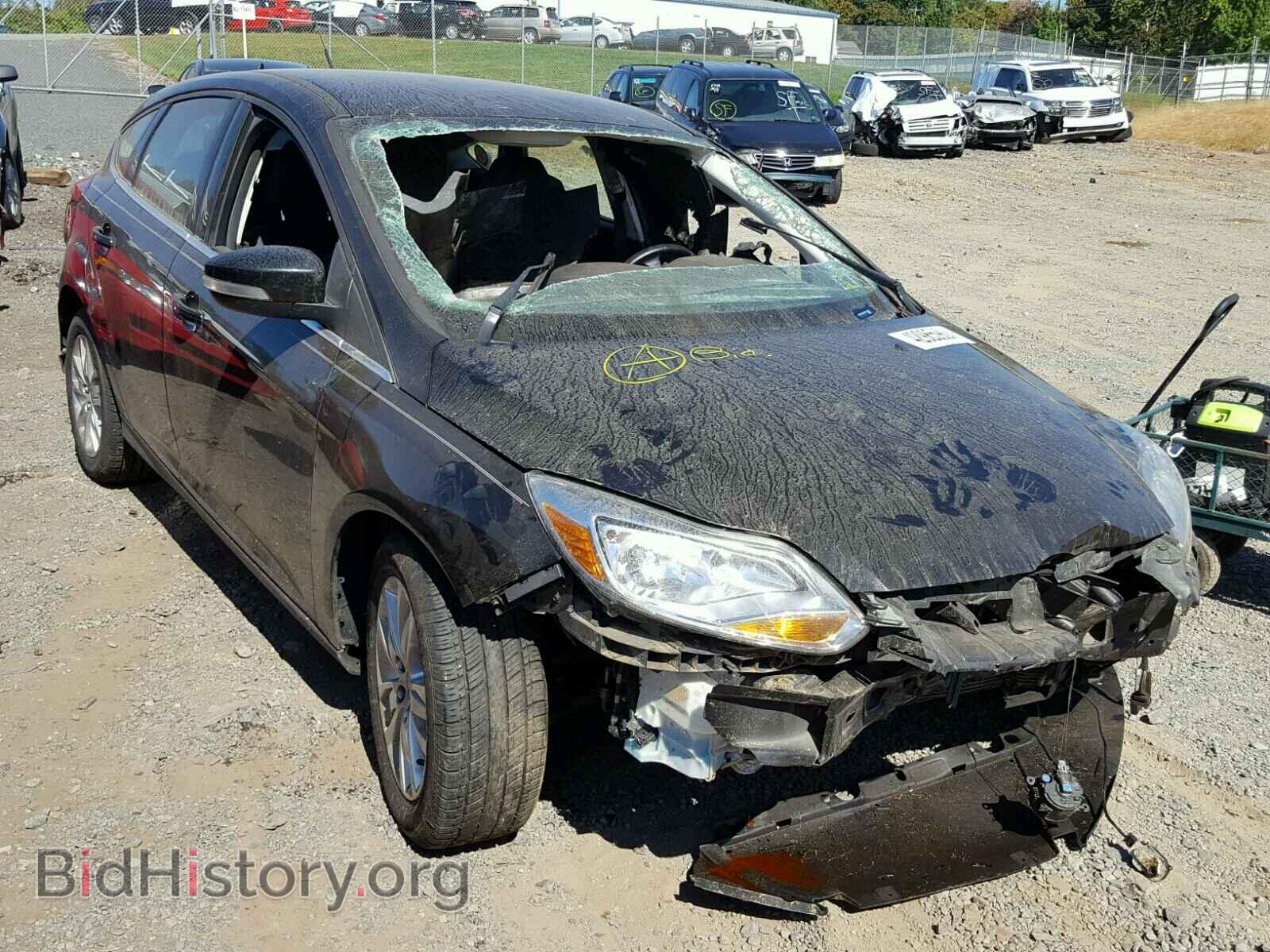 Photo 1FAHP3M23CL423787 - FORD FOCUS 2012