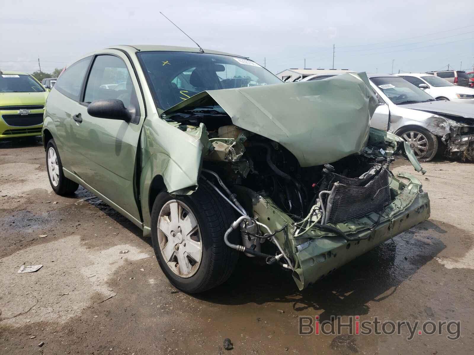 Photo 1FAHP31N27W208145 - FORD FOCUS 2007