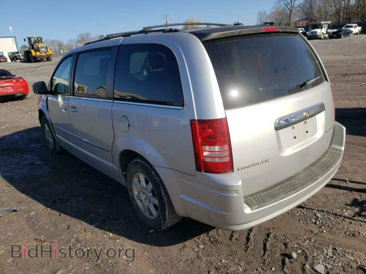 2010 CHRYSLER MINIVAN - VIN: 2A4RR5D12AR337705 - Photo 2