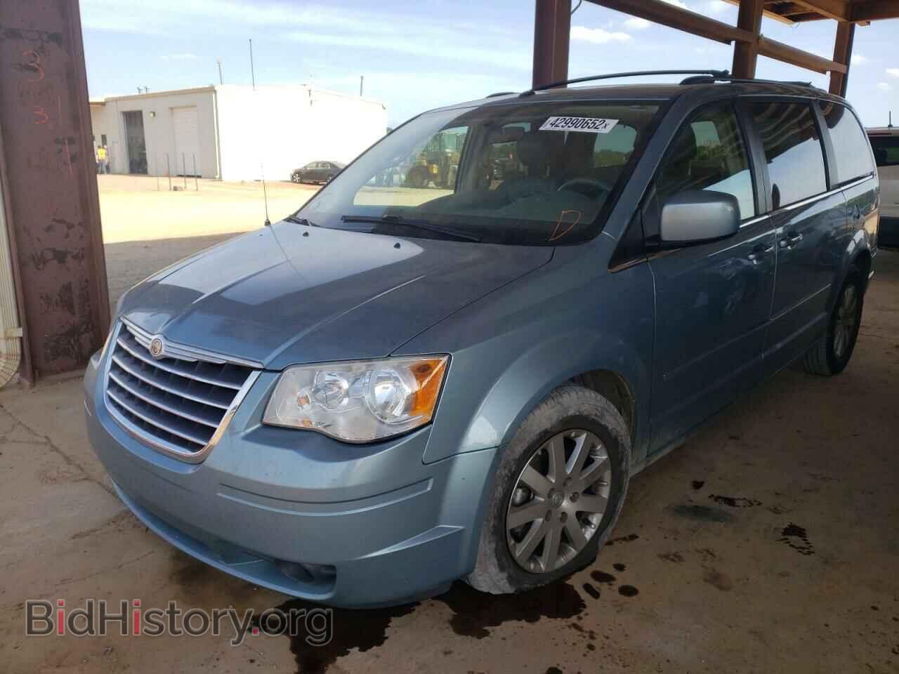 2008 CHRYSLER MINIVAN - VIN: 2A8HR54P58R672773 - Фото 2