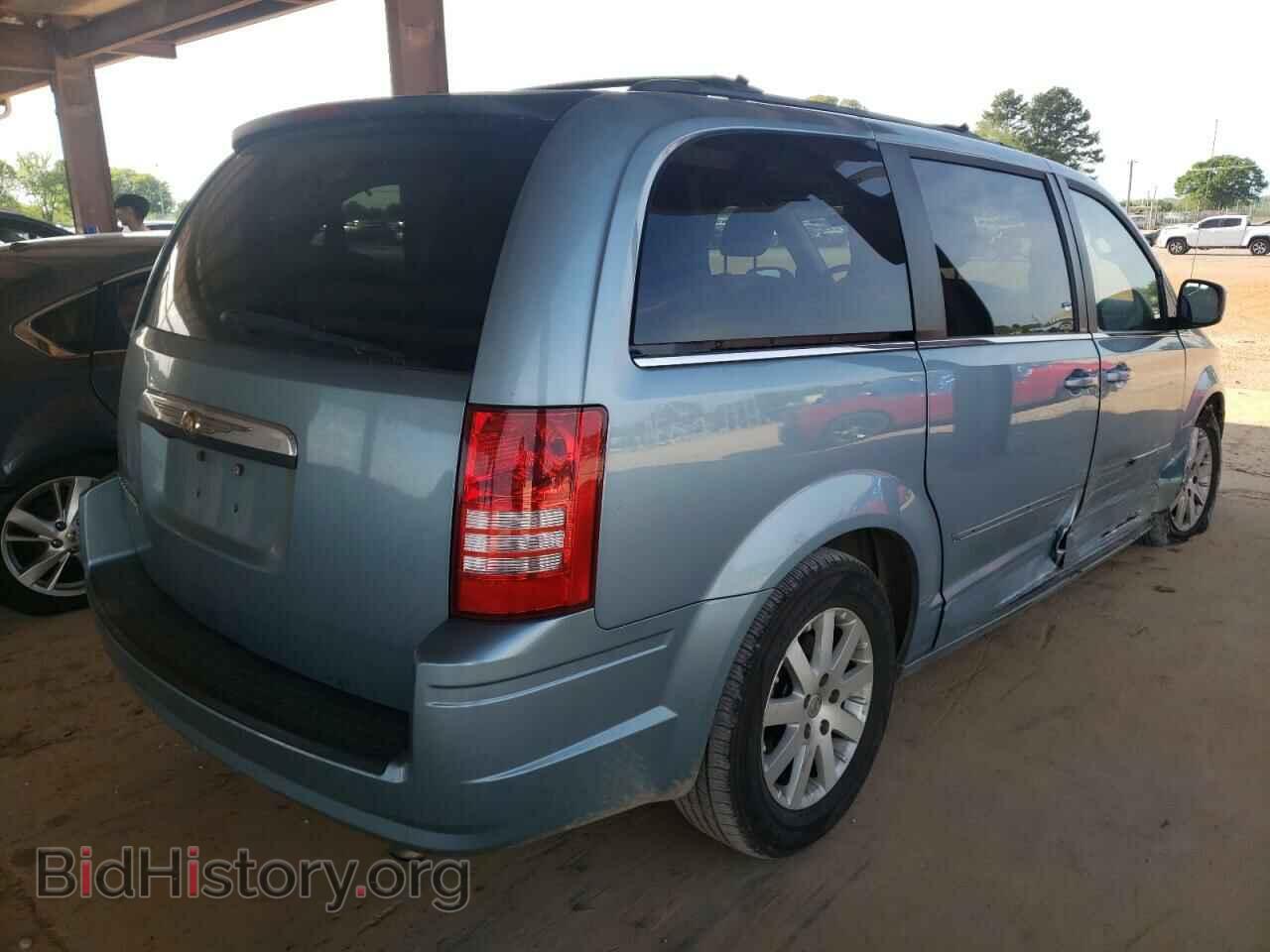2008 CHRYSLER MINIVAN - VIN: 2A8HR54P58R672773 - Фото 4
