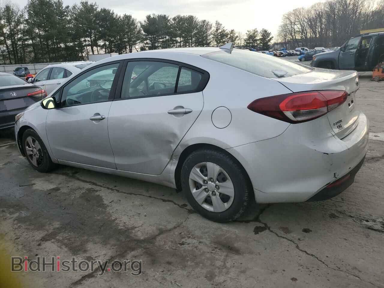 2017 KIA FORTE - VIN: 3KPFK4A78HE059582 - Фото 2