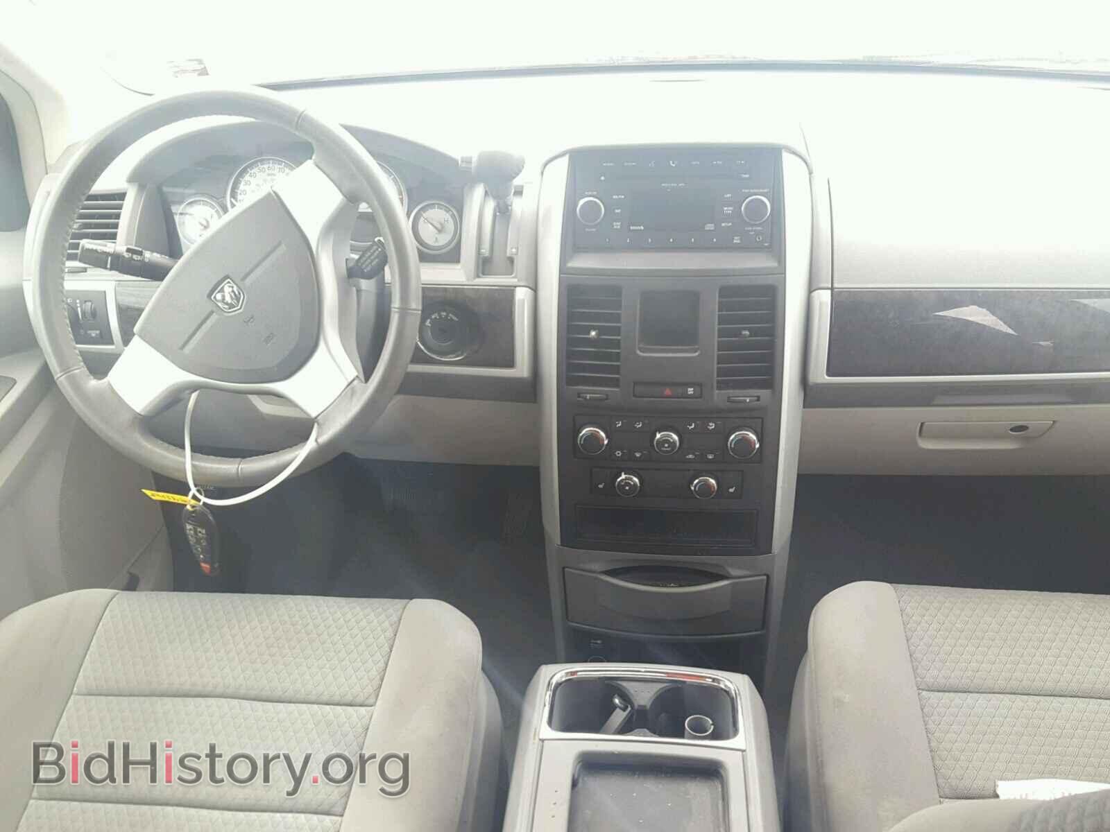 2010 DODGE CARAVAN - VIN: 2D4RN5D10AR125955 - Фото 9
