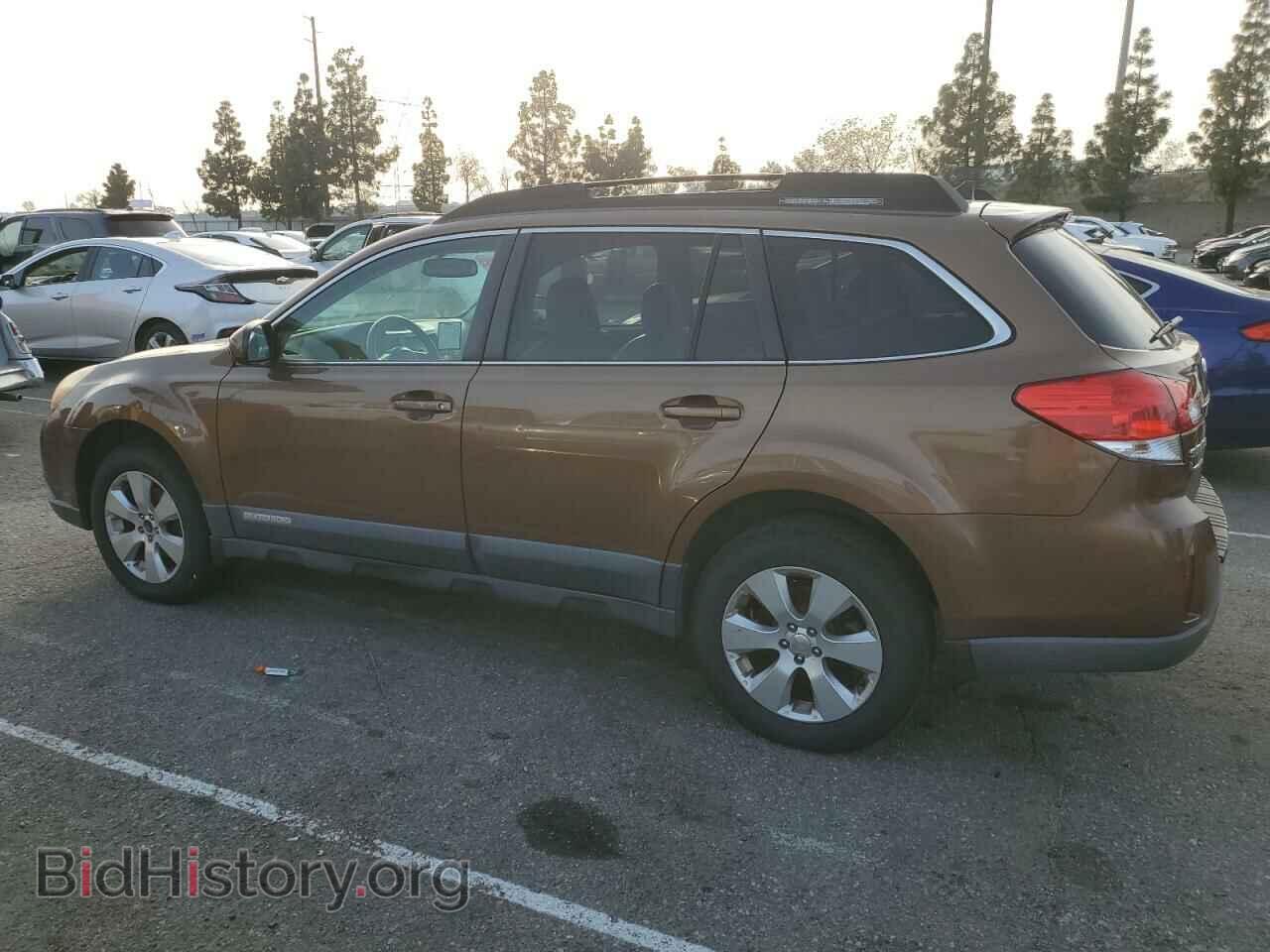 2011 SUBARU OUTBACK - VIN: 4S4BRBLC8B3381996 - Фото 2