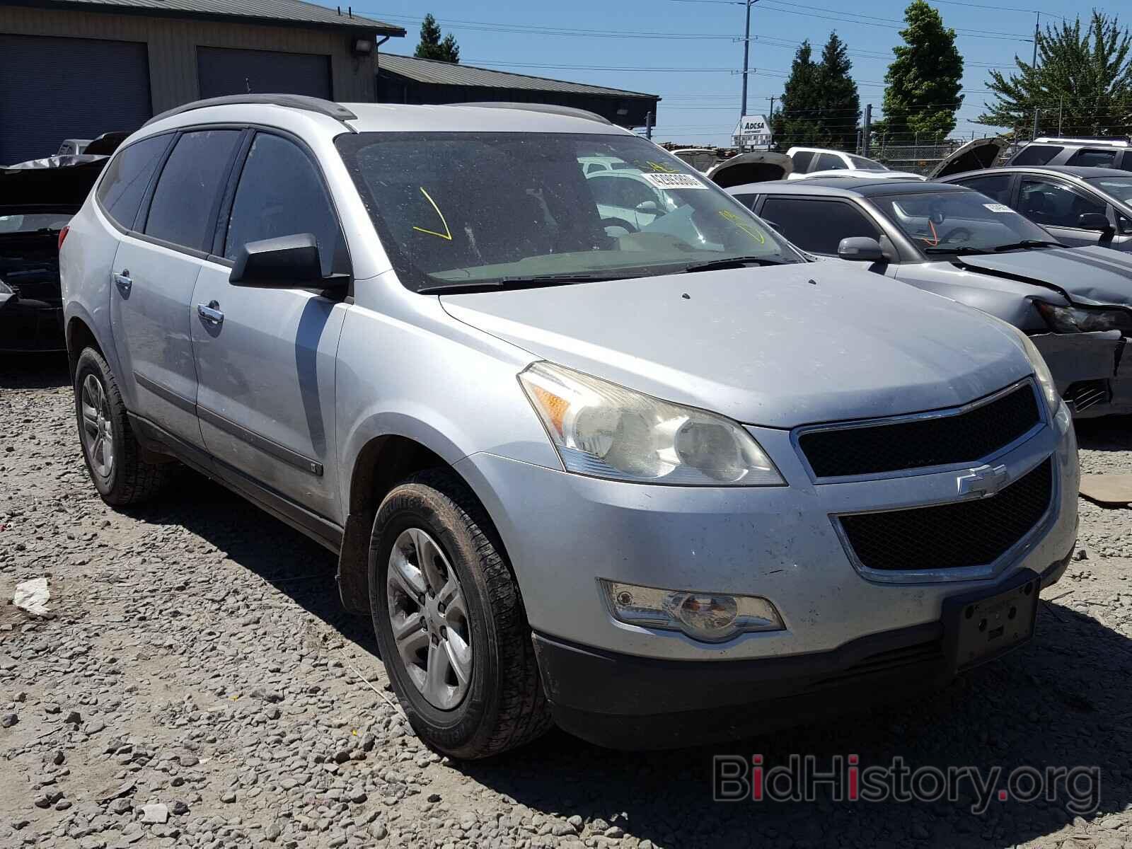 Photo 1GNLREED0AS116436 - CHEVROLET TRAVERSE 2010