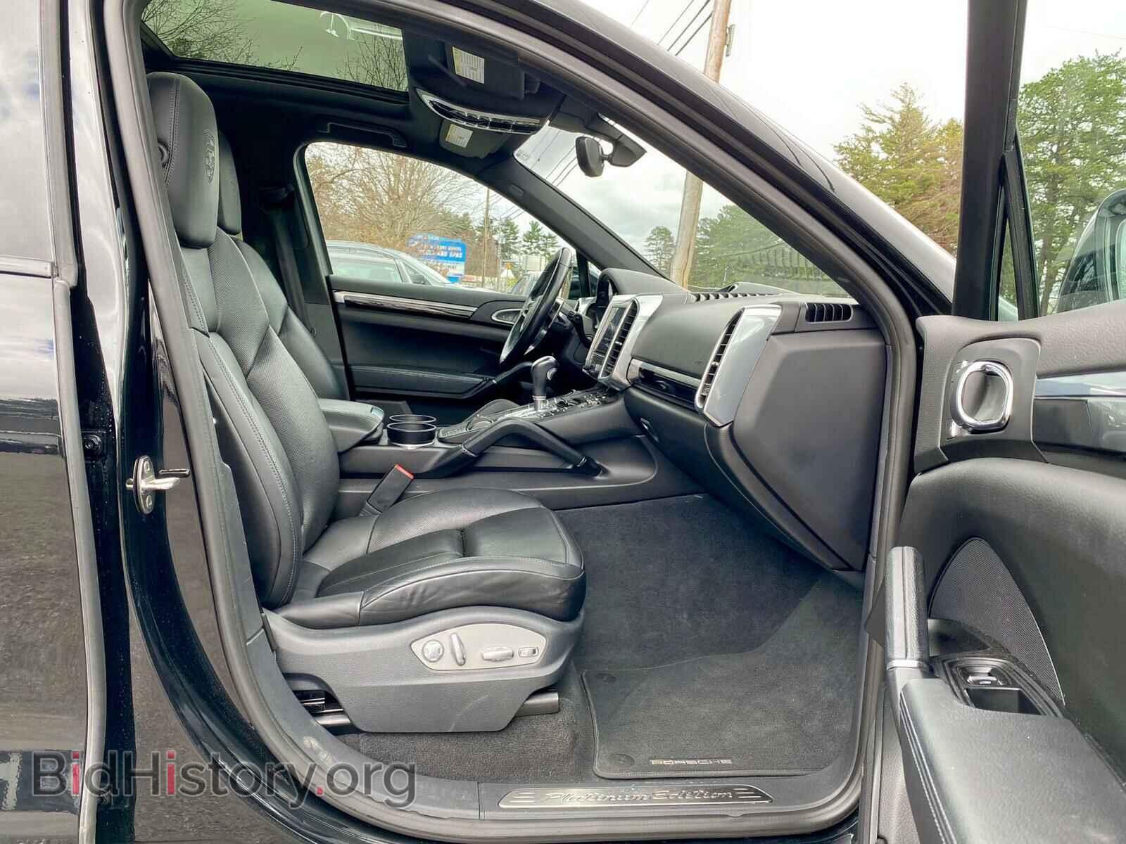 2017 PORSCHE CAYENNE - VIN: WP1AA2A20HKA80377 - Фото 5