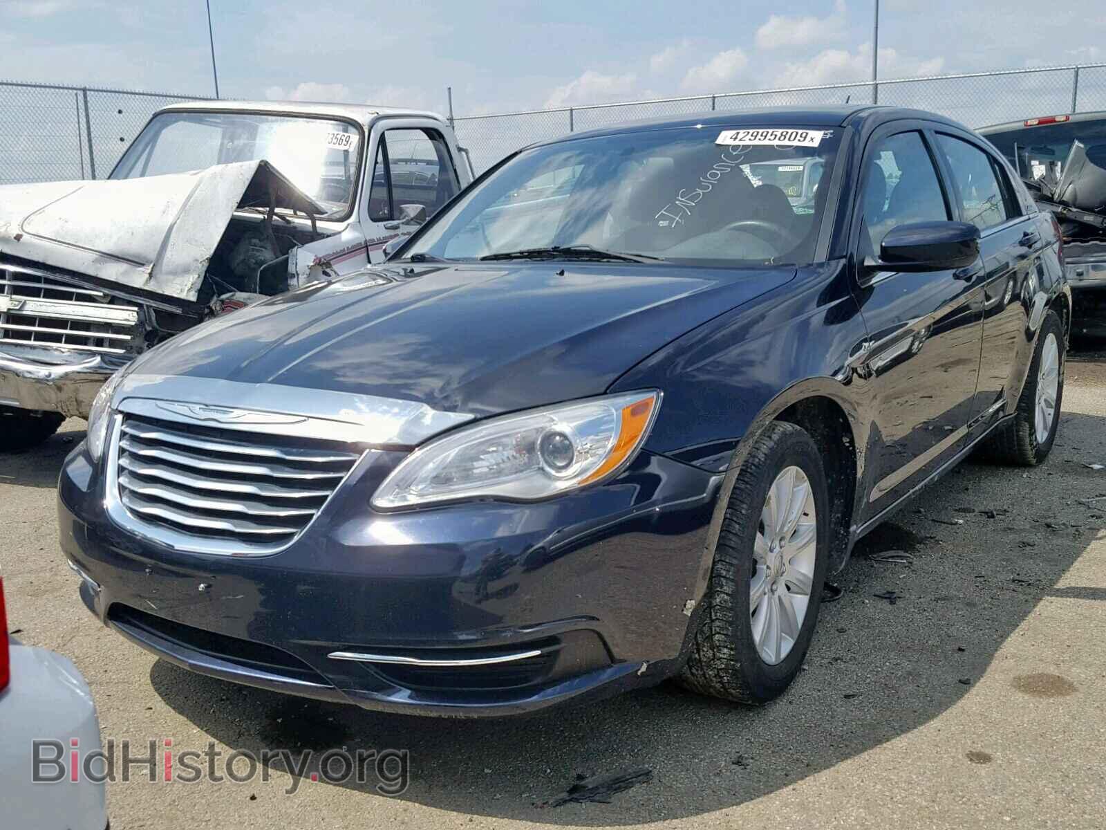 2012 CHRYSLER 200 - VIN: 1C3CCBAB3CN213083 - Фото 2
