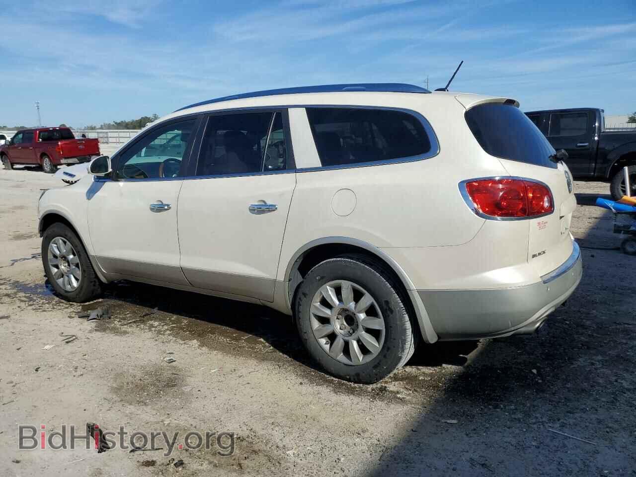 2012 BUICK ENCLAVE - VIN: 5GAKRCED2CJ301512 - Photo 2