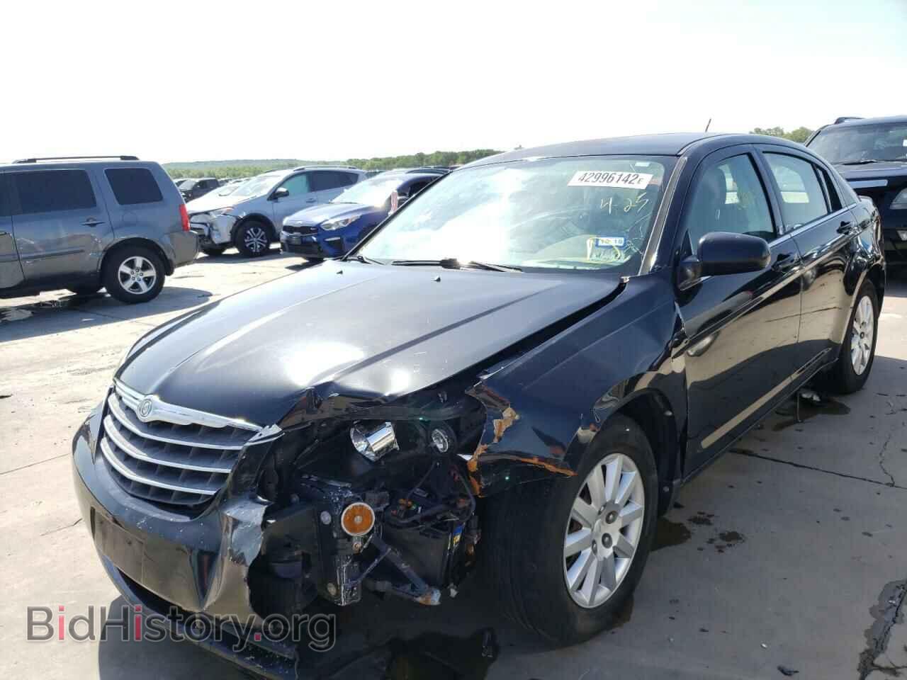 2010 CHRYSLER SEBRING - VIN: 1C3CC4FB6AN172322 - Фото 2