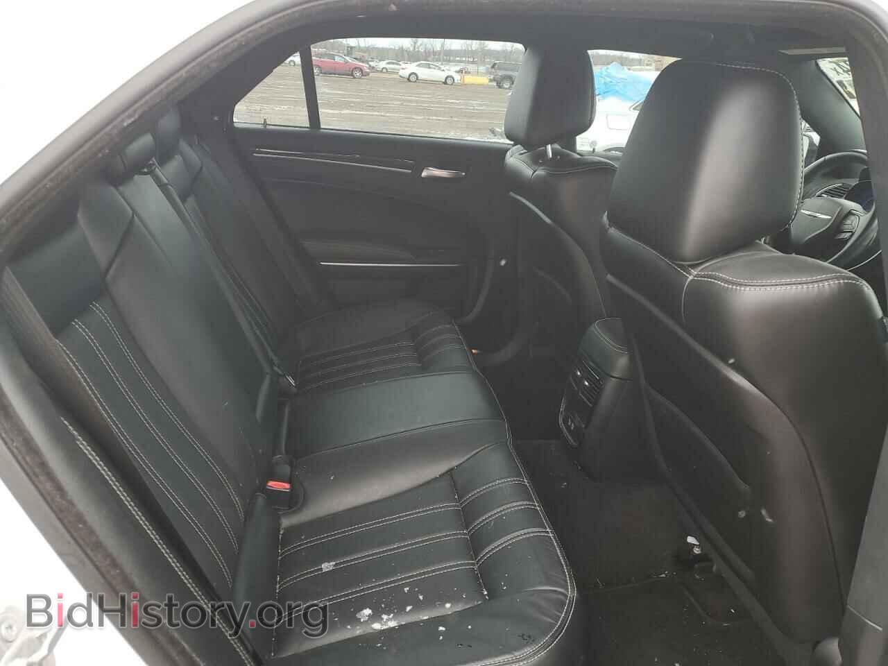 2018 CHRYSLER 300 - VIN: 2C3CCAGG2JH181729 - Фото 10