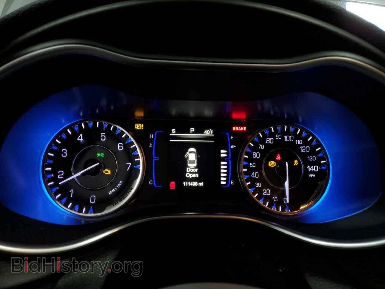 2016 CHRYSLER 200 - VIN: 1C3CCCAB0GN105600 - Фото 9